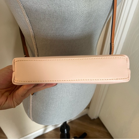 Dooney & Bourke Blush Domed Smooth Leather Crossbody - Picture 7 of 11